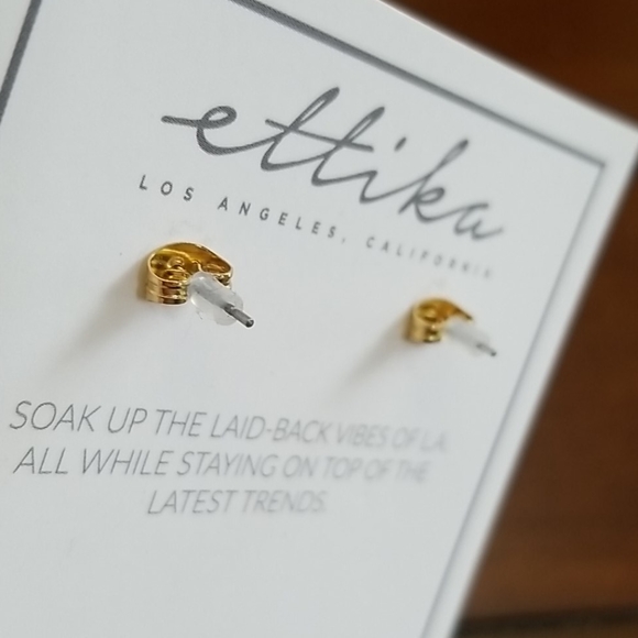 ETTIKA 🖤 EARRINGS - Picture 6 of 8